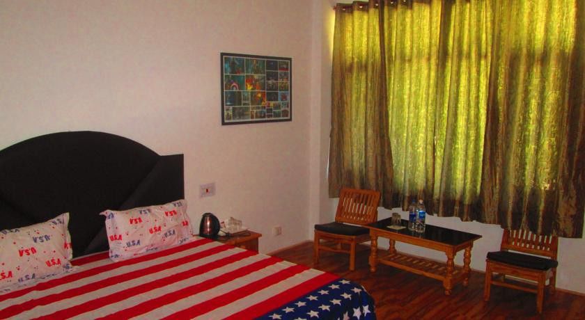 Treebo Trend Celebriti Manali Hotel Vashist Kültér fotó