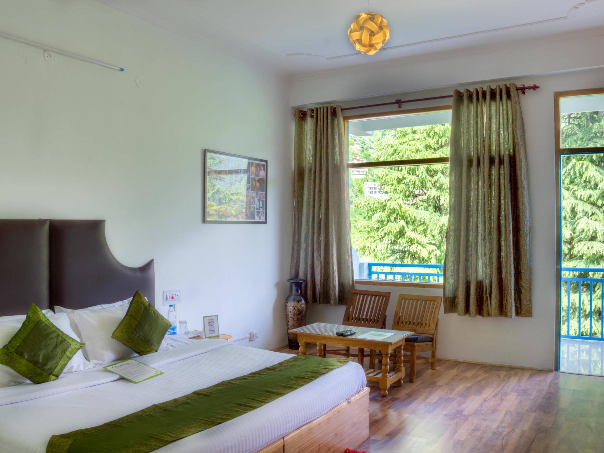 Treebo Trend Celebriti Manali Hotel Vashist Kültér fotó