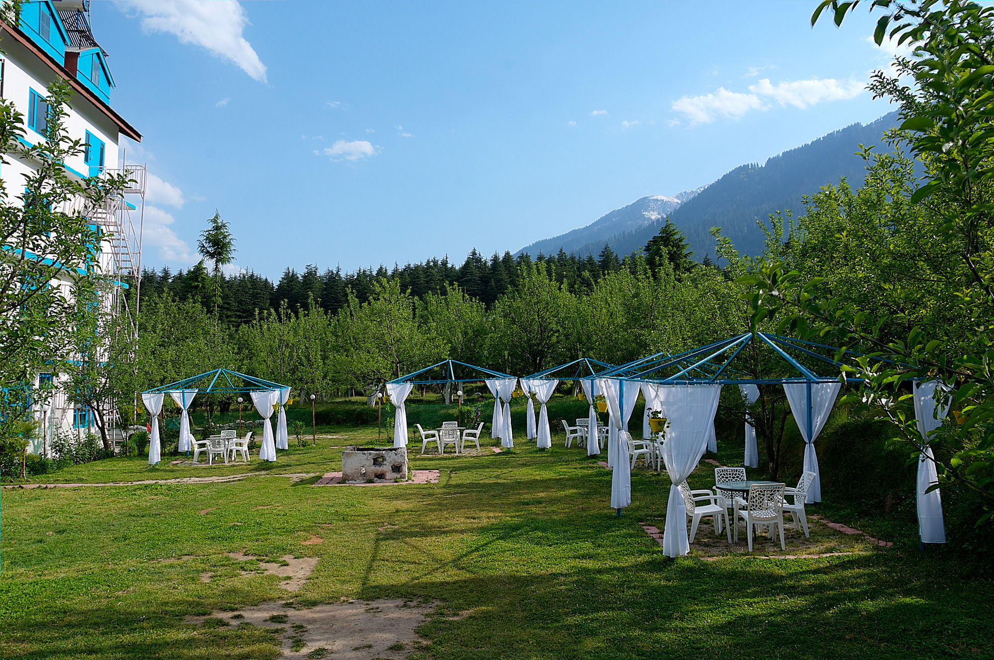 Treebo Trend Celebriti Manali Hotel Vashist Kültér fotó
