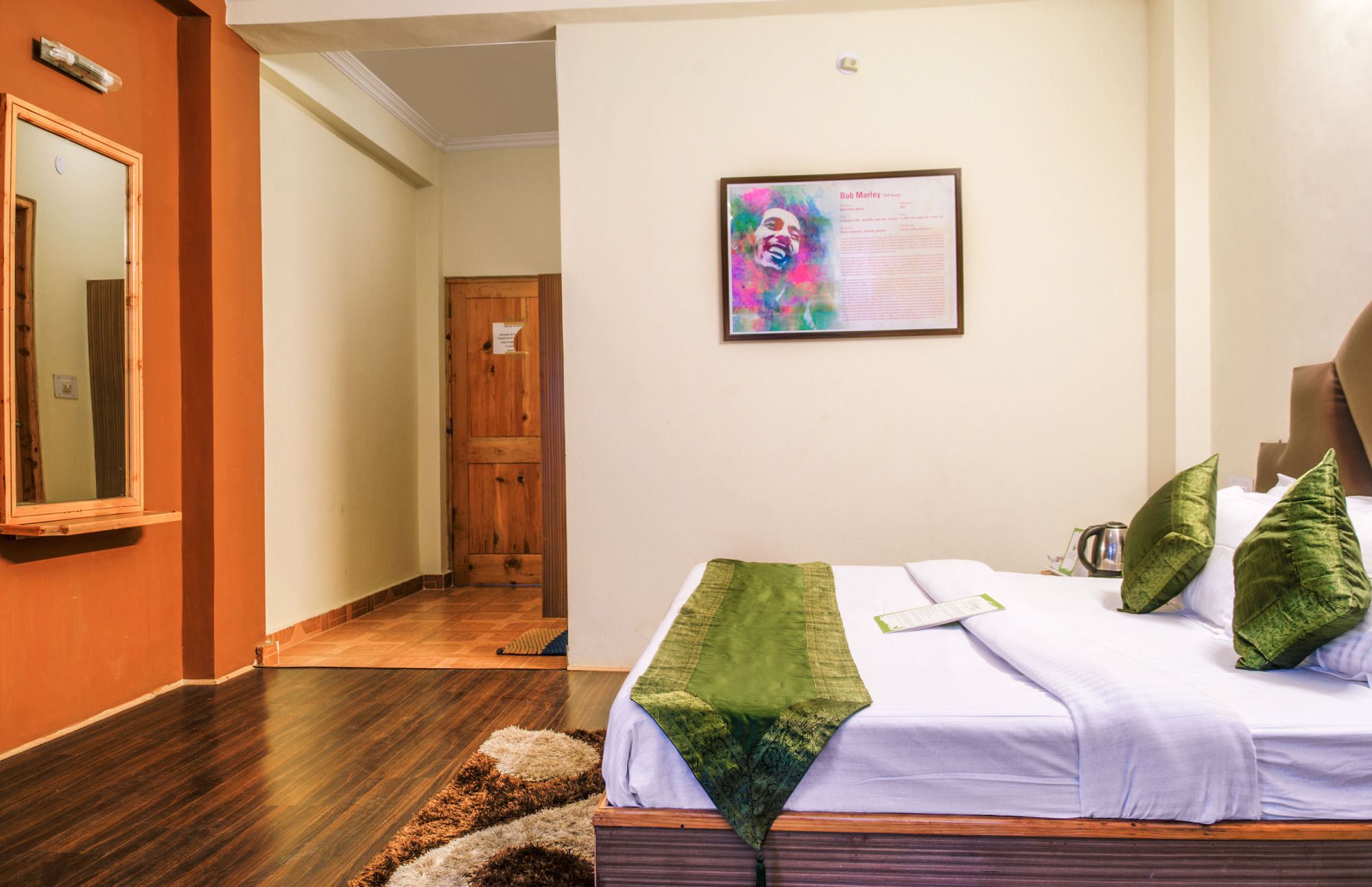Treebo Trend Celebriti Manali Hotel Vashist Kültér fotó