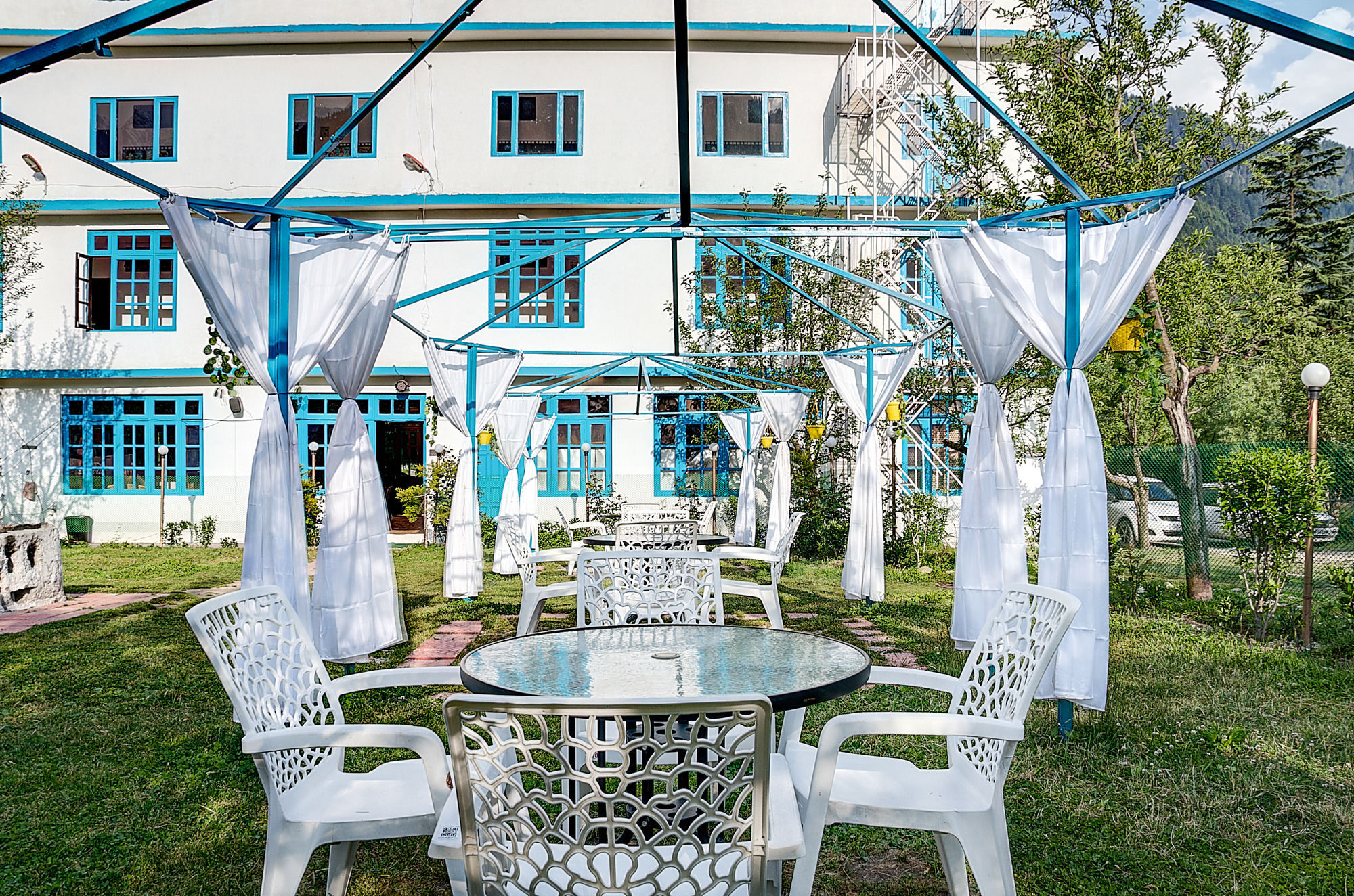 Treebo Trend Celebriti Manali Hotel Vashist Kültér fotó